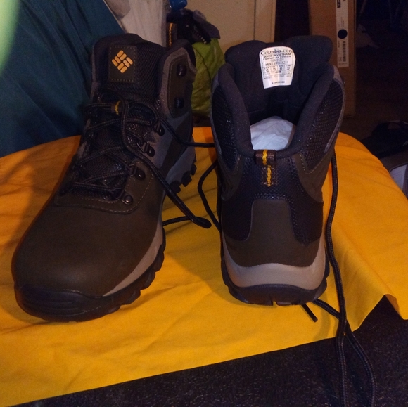 New no box Men's size 12 Columbia Newton Ridge plus 2 waterproof hiking boot - Picture 7 of 7